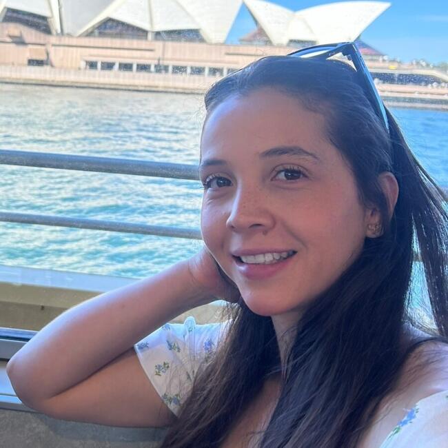 Babysitter in Sydney: Laura Garzon