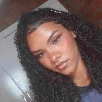 Babá em Ananindeua: Rayane