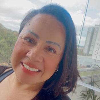 Babysitter Bauru: Nadia Fabiana