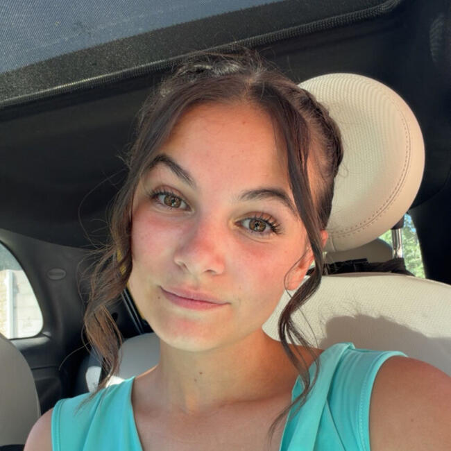Babysitter in Montceau: Lovina
