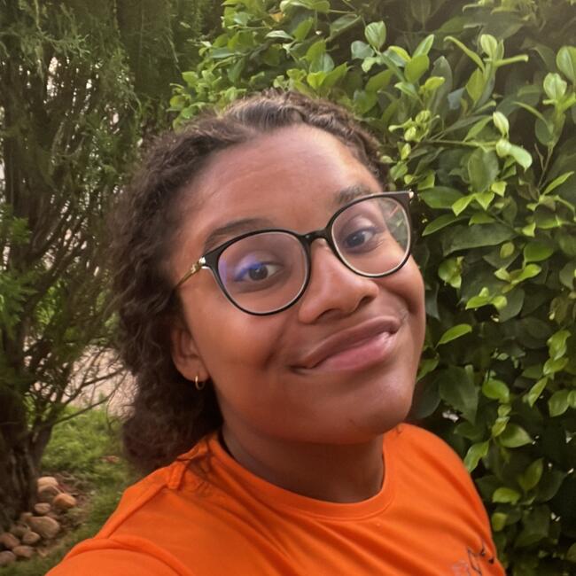 Babysitter in Lisbon: Shirley