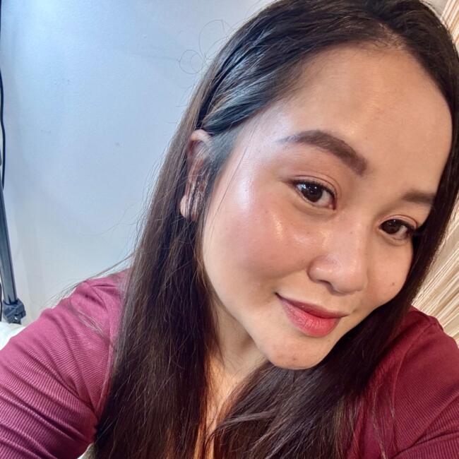 Babysitter in Gold Coast: Reziel