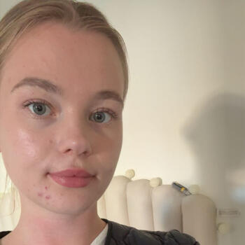 Babysitter in Brevik (Tyresö Kommun): Elora