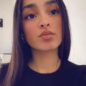 Babysitter in Asnières-sur-Seine: Farah