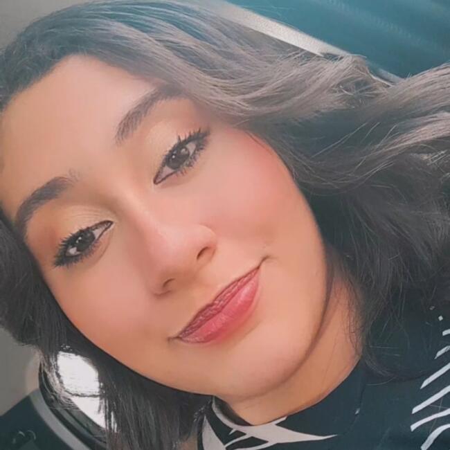 Babá em Goiânia: Júlia