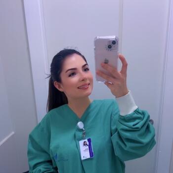 Babá em Porto Alegre: Ariane