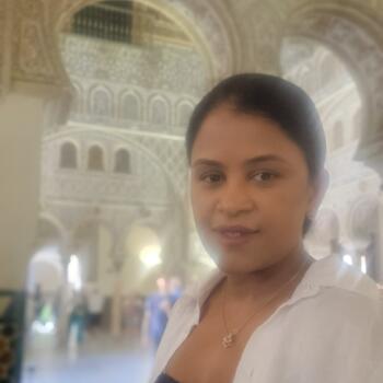 Childminder job in Dublin: babysitting job Pragya