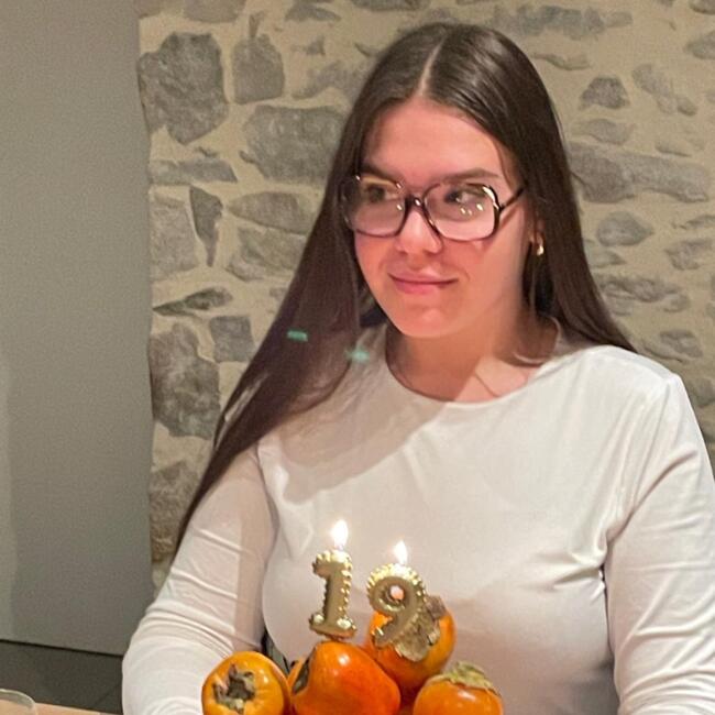 Babysitter in Brive-la-Gaillarde: Louise