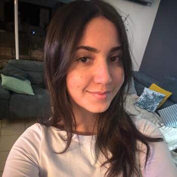 Babysitter Tangier: Hanae