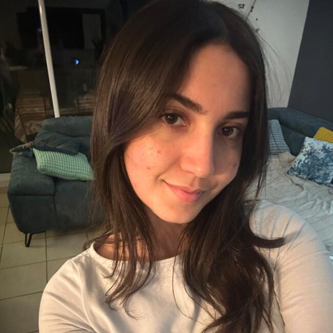 Babysitter in Tangier: Hanae