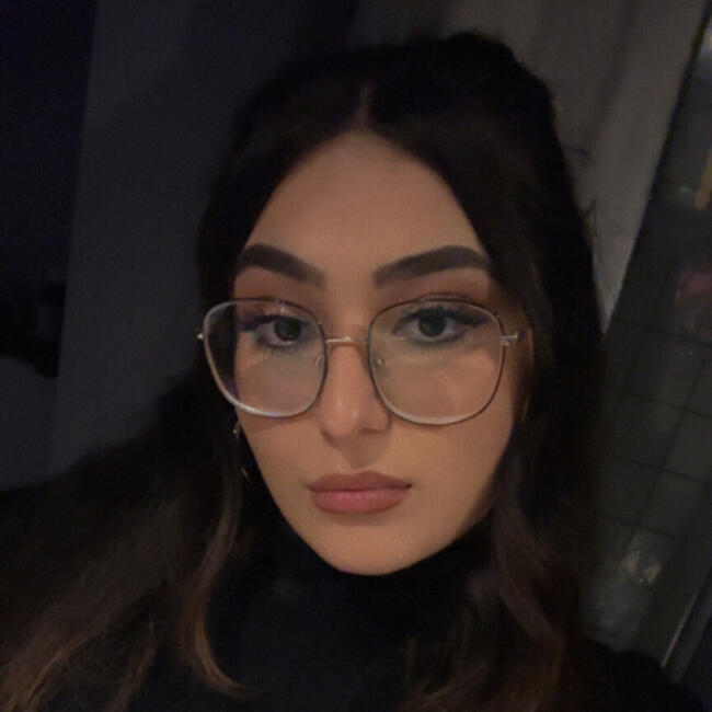 Babysitter in Coventry: Zahra