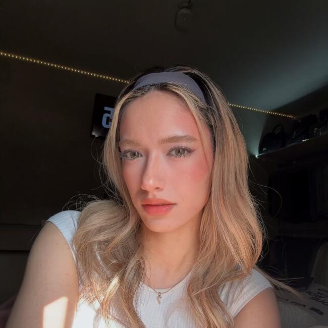 Babysitter in Madrid: Paola