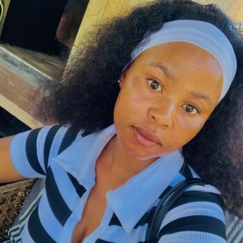 Nanny in Cape Town: Nthona