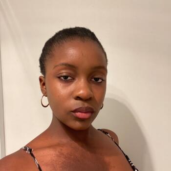 Babysitter in Hamilton: Amanda