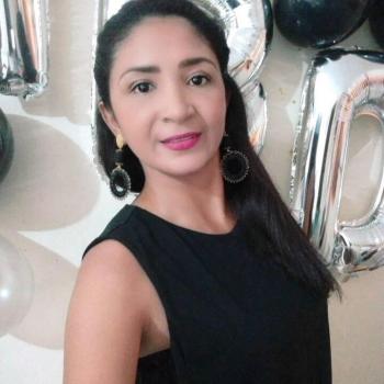 Niñera Cali: Monica