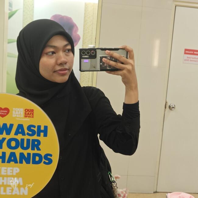 Pengasuh di Kuala Lumpur: Zaf