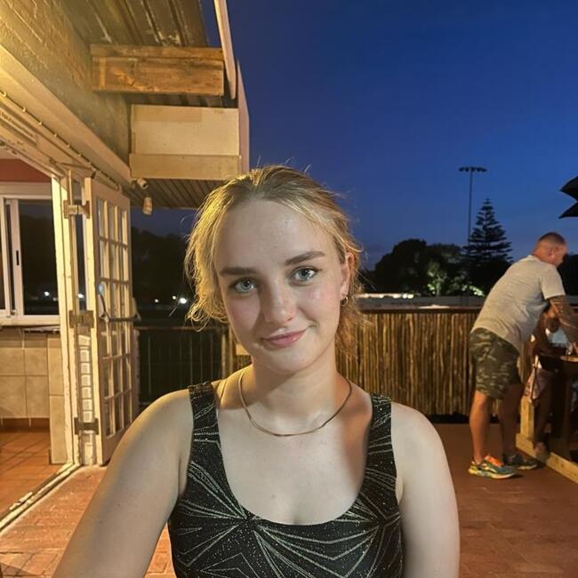 Babysitter in Cape Town: Jess