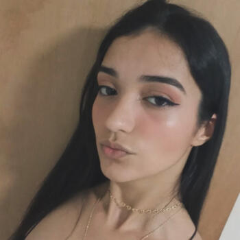 Babá em Londrina: Julia