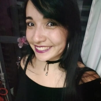 Babysitter in Bauru: Suéllen