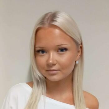Babysitter in Tampere: Ella
