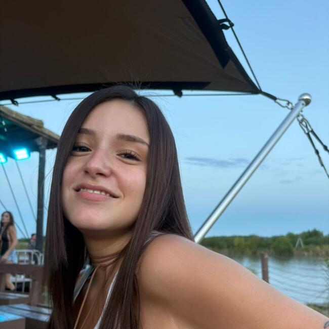 Niñera en Pilar: Martina