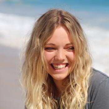 Babysitter in Busselton: Kira