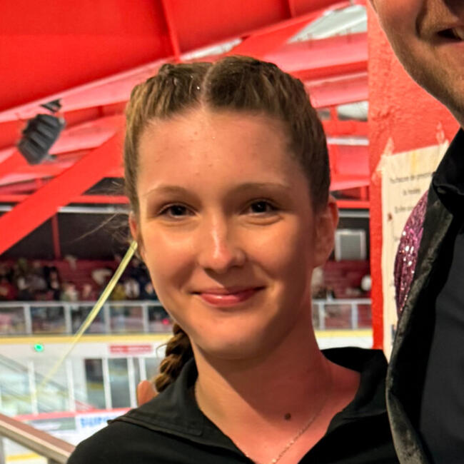 Babysitter in Saint-Cyr (Nouvelle-Aquitaine): Yliana