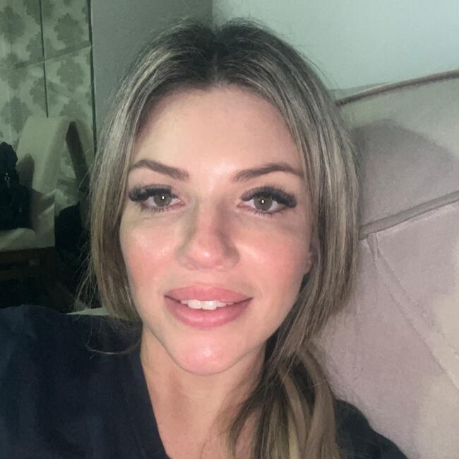 Babysitting job in São José (São José): Cristiane