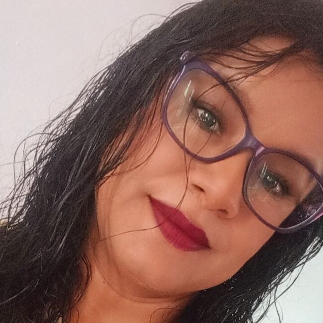 Babysitter in El Salitre: Erika Sánchez