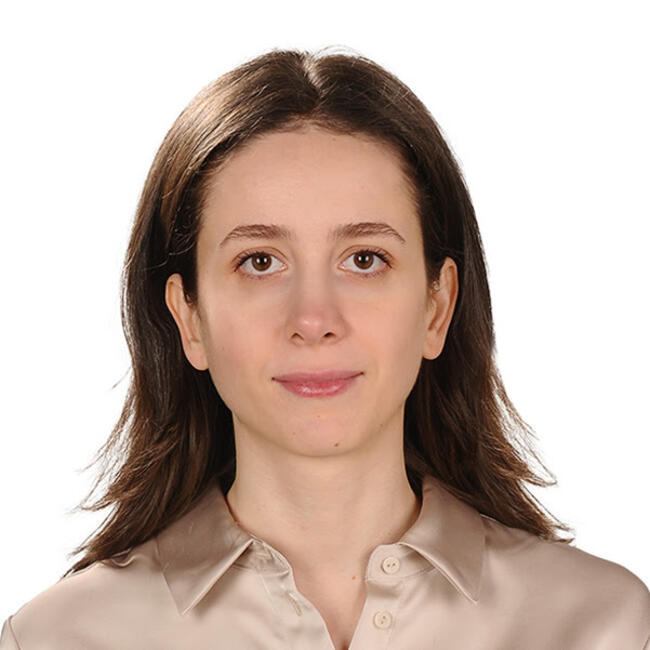 Nanny in New York: Simge