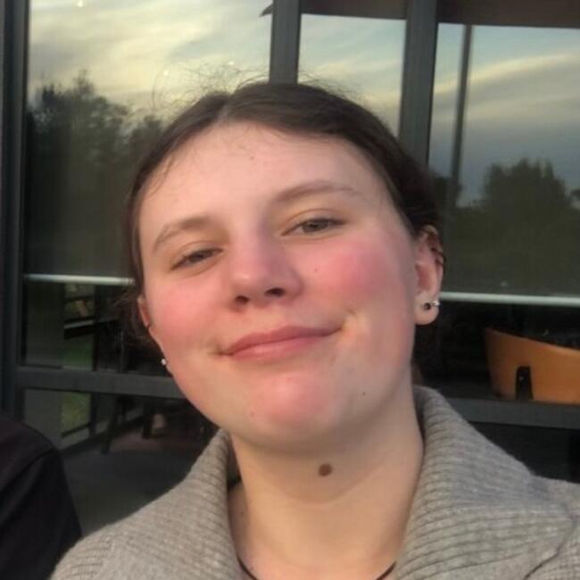 Babysitter in Pakenham East: Kylah
