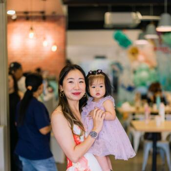 Babysitting job in Singapore Island: babysitting job YI