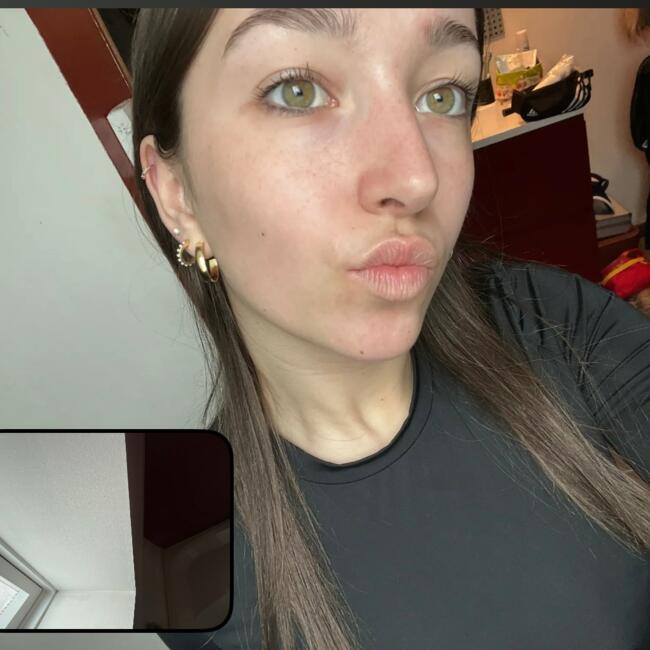 Babysitter in Rennes: Lana