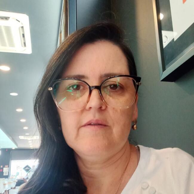 Babysitter in Loures: Débora