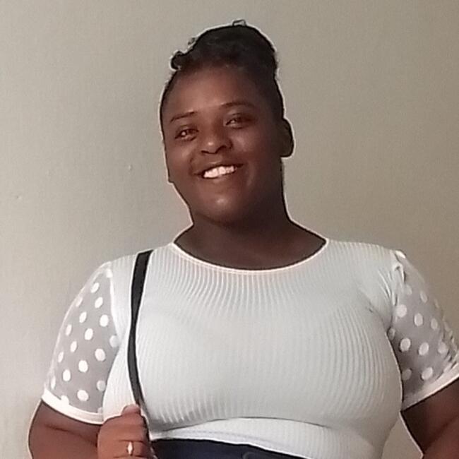 Babá em São José (São José): Maria Antonieta