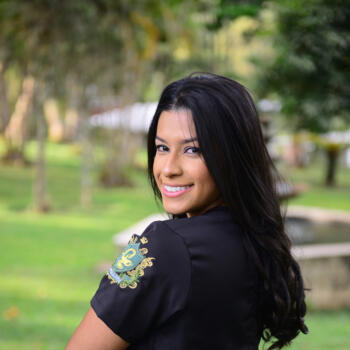 Babysitter Barbacena: Raissa