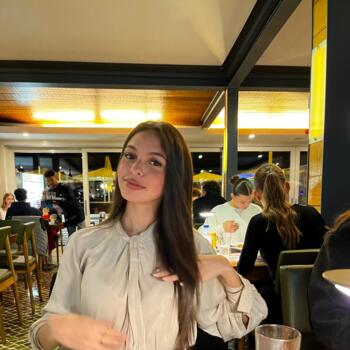 Babysitter Brie-Comte-Robert: Inês Costa 