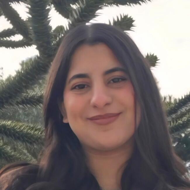 Babysitter in Laboissière-en-Thelle: Aya