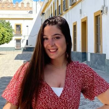 Niñera en Madrid: María