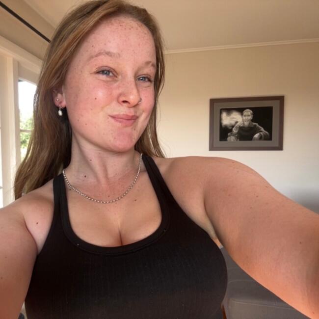 Babysitter in Halcombe: Maddi-Grace Trownson