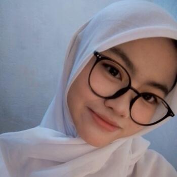 Babysitter Jakarta: Naira