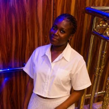 Babysitter in Asaba: Angela