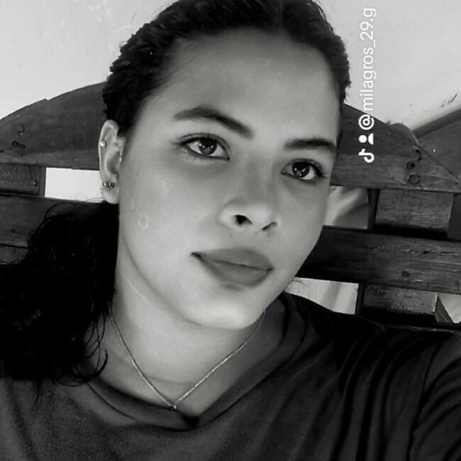 Babysitter in Las Lomas: Milagros González