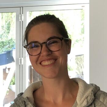 Oppas in Aalsmeerderbrug: Larissa