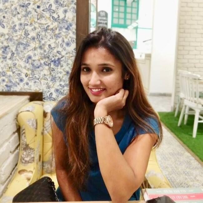 Babysitter Job in Düsseldorf: Neha