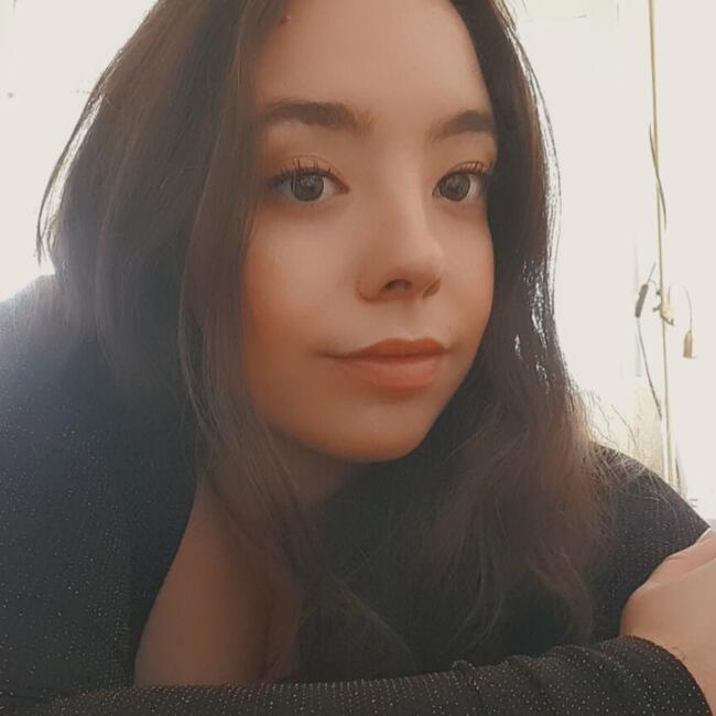 Babysitter in Székesfehérvár: Alexandra