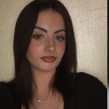 Babysitter in Clichy: Noelia