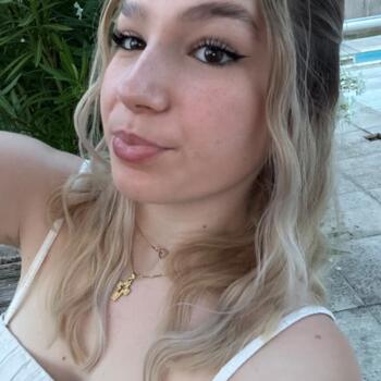 Babysitter in Toulouse: Loriane