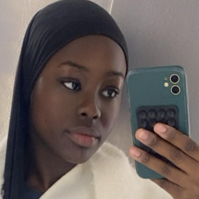 Babysitter in Le Havre: Lana