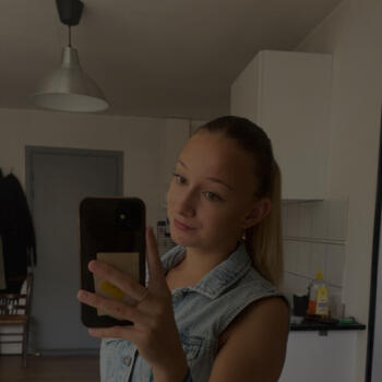 Babysitter Guingamp: Charlotte